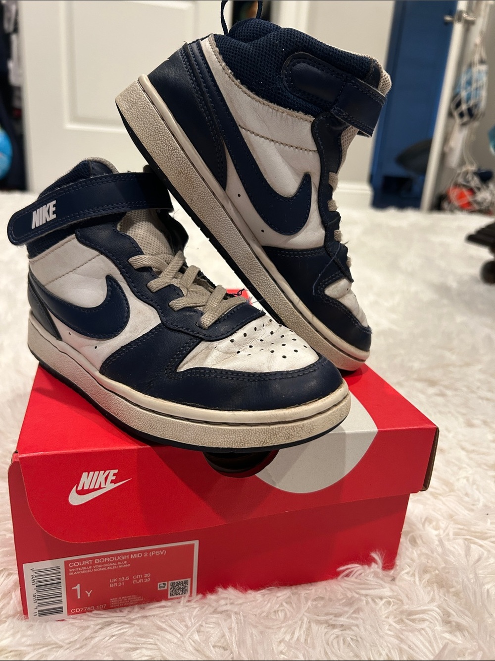 Nike Kids Mid-Top Sneakers in Navy and White